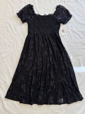 Sirenlily Black Floral Smocked Puff-Sleeve Midi Dress M/L